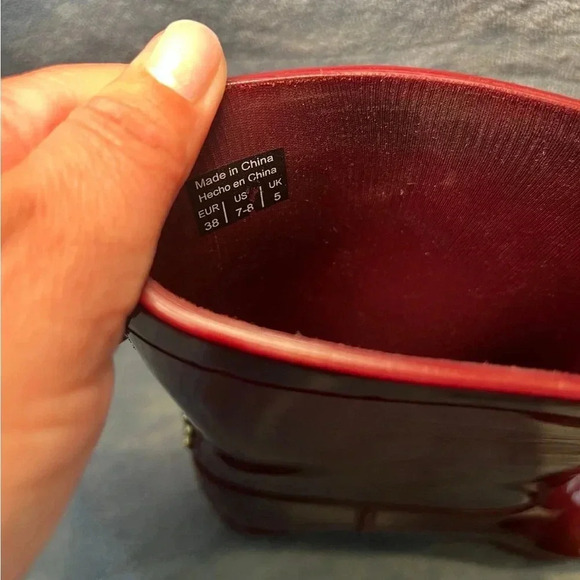 ALDO SIZE 7/8 BURGUNDY STUDDED RAIN BOOTS - Picture 6 of 9